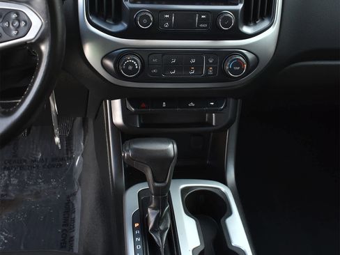 Used 2021 Chevrolet Colorado LT w/ LT Convenience Package image 14