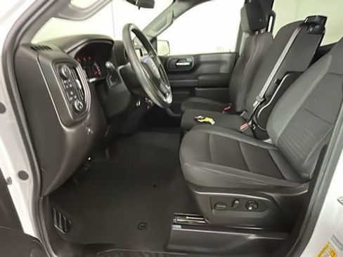 Used 2024 Chevrolet Silverado 1500 Custom w/ Dark Appearance Package AWD/4WD image 11