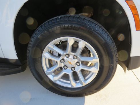New 2026 Chevrolet Tahoe LS RWD image 8