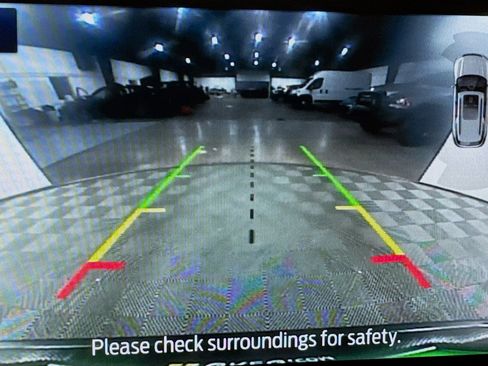 Used 2022 Ford Escape Titanium w/ Class II Trailer Tow Package image 18