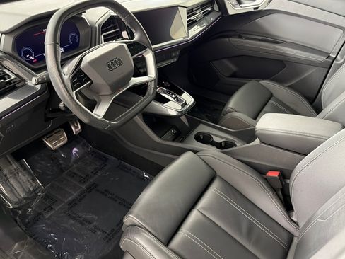 Used 2024 Audi Q4 e-tron Premium Plus w/ Premium Plus AWD/4WD image 9