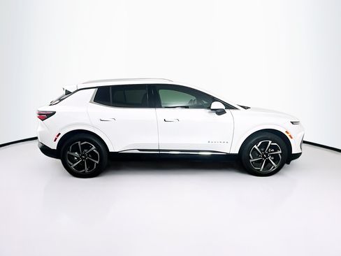 Used 2025 Chevrolet Equinox EV LT FWD image 10
