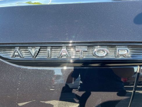 Used 2023 Lincoln Aviator Reserve w/ Jet Package AWD/4WD image 8