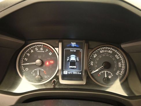Used 2023 Toyota Tacoma TRD Off-Road AWD/4WD image 19