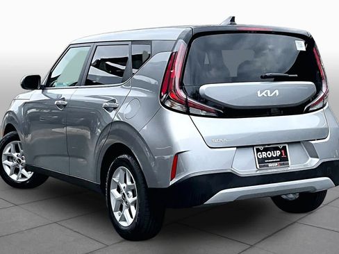 Used 2024 Kia Soul LX w/ Option Group 015 FWD image 12