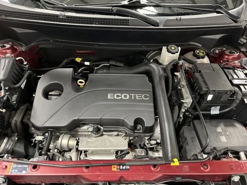 Used 2020 Chevrolet Equinox LT image 36