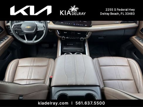 Used 2025 Chevrolet Tahoe High Country RWD image 10