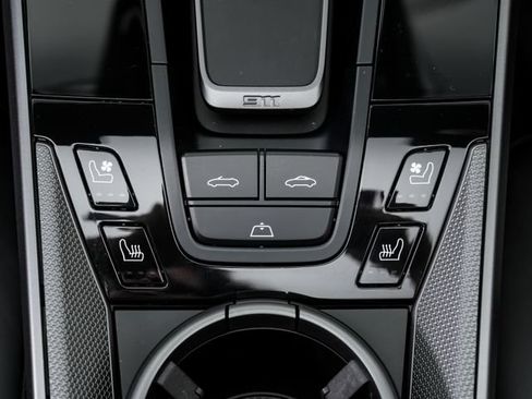 Certified 2024 Porsche 911 Carrera RWD image 24