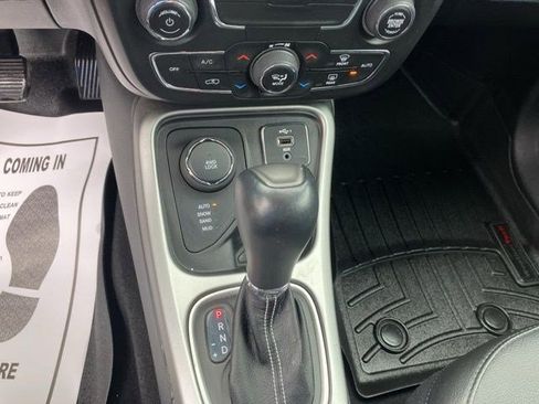 Certified 2021 Jeep Compass Latitude image 15