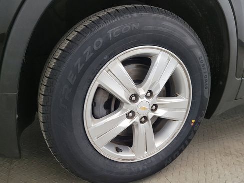 Used 2019 Chevrolet Trax LT w/ LT Convenience Package image 31