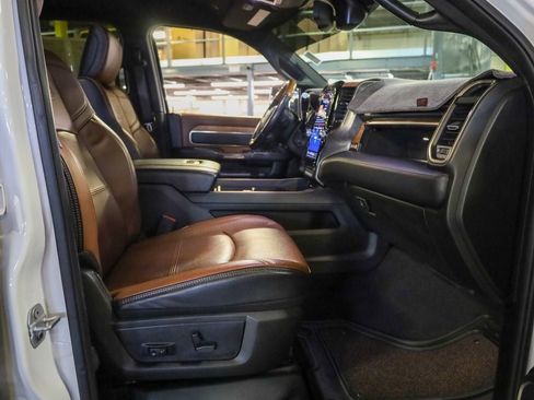 Used 2019 RAM 2500 Limited image 19