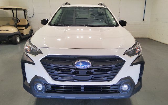 Used 2023 Subaru Outback Onyx Edition AWD/4WD image 3