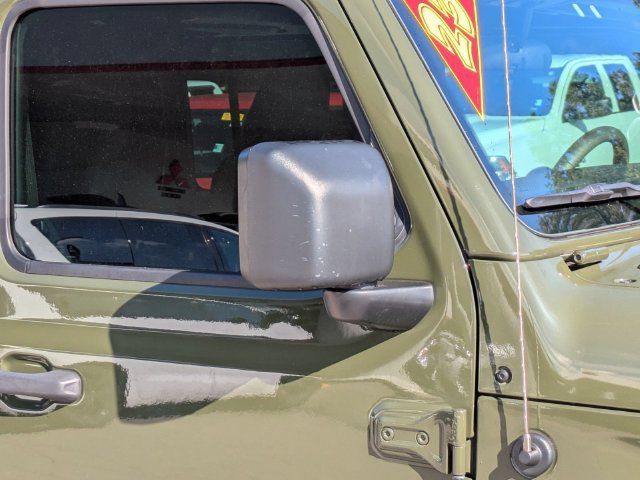 Used 2023 Jeep Gladiator Sport AWD/4WD image 12