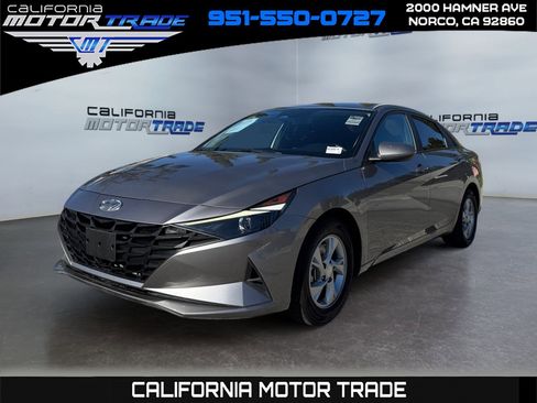 Used 2022 Hyundai Elantra SE image 1