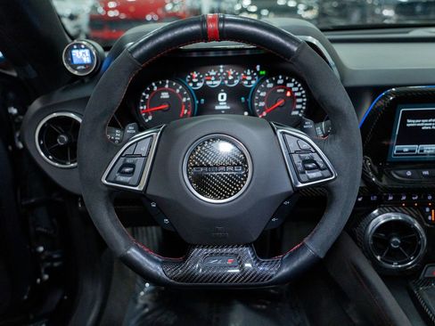 Used 2018 Chevrolet Camaro ZL1 RWD image 31