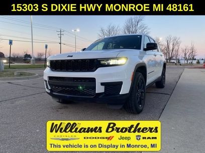 Used 2024 Jeep Grand Cherokee L Laredo