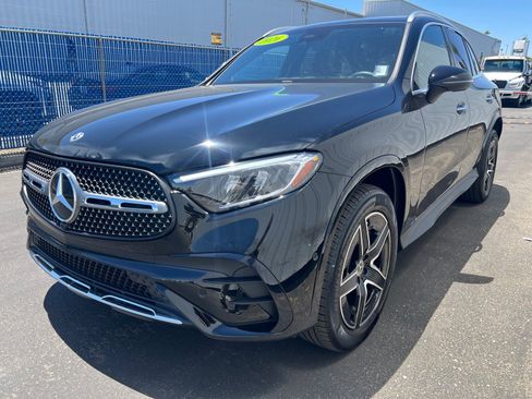 Used 2026 Mercedes-Benz GLC 300 4MATIC image 9