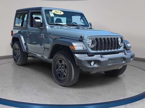 Used 2024 Jeep Wrangler Sport AWD/4WD image 4