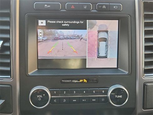 Used 2019 Ford Expedition Platinum image 15