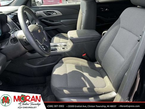 Certified 2023 Chevrolet Traverse LT FWD image 18