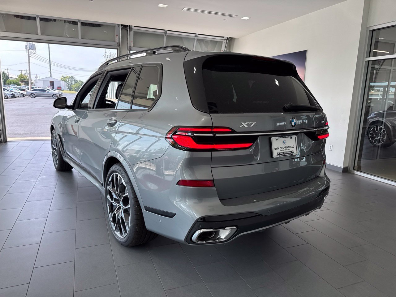 New 2026 BMW X7 xDrive40i w/ Executive Package AWD/4WD image 6