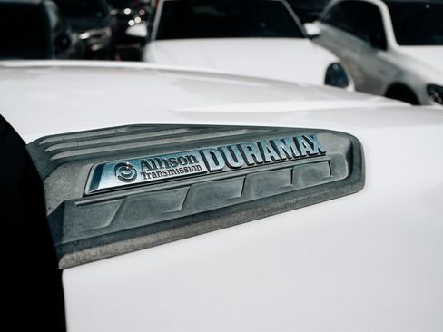 Used 2022 Chevrolet Silverado 2500 LTZ w/ Safety Package AWD/4WD image 12