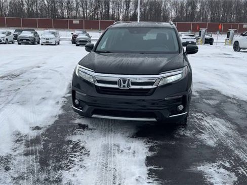 Used 2020 Honda Pilot Touring image 3