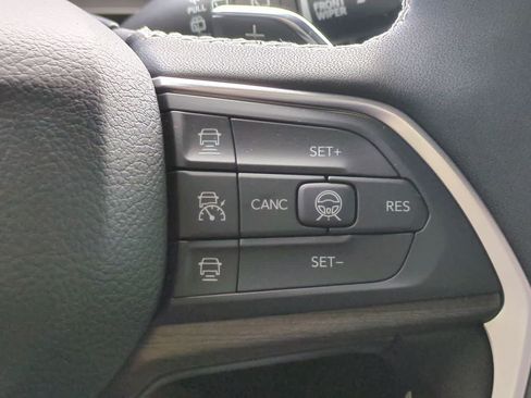 New 2026 Jeep Grand Cherokee Altitude AWD/4WD image 26