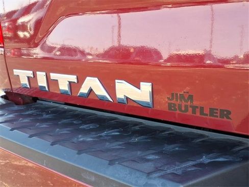 Used 2018 Nissan Titan PRO-4X image 30