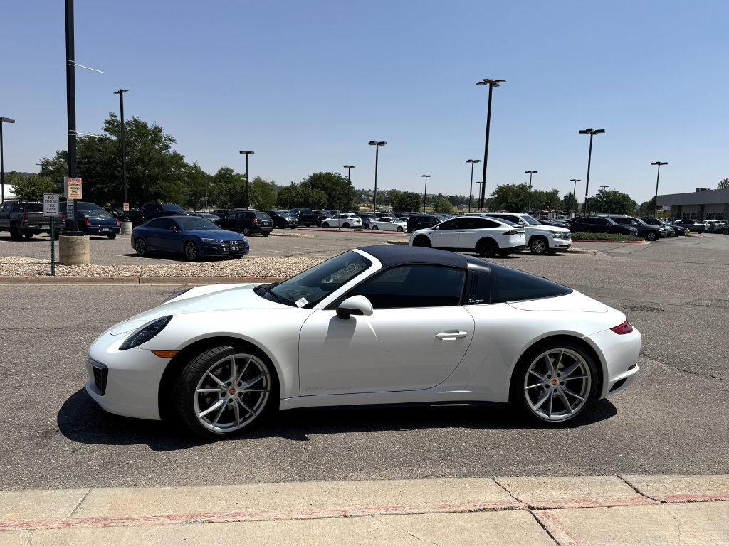 Used 2019 Porsche 911 Targa 4 AWD/4WD image 6