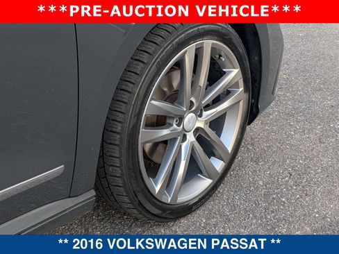 Used 2016 Volkswagen Passat 1.8T R-Line FWD image 12