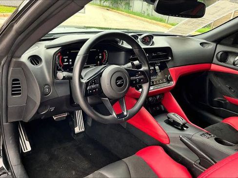 Certified 2024 Nissan Z Performance w/ Floor Mat Package RWD image 17
