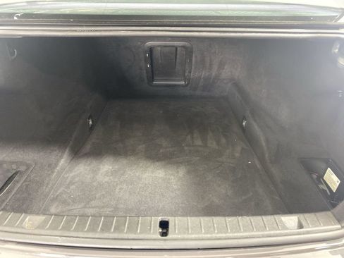 Used 2019 BMW 740i xDrive w/ Executive Package image 28