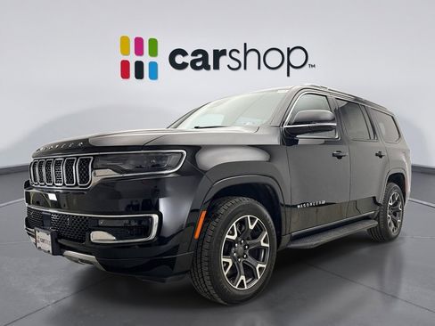 Used 2023 Jeep Wagoneer Series III w/ Preferred Equipment Group image 1