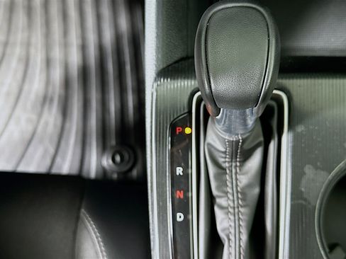 Used 2025 Honda Civic Sport image 24