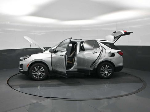 Used 2022 Chevrolet Equinox Premier image 38