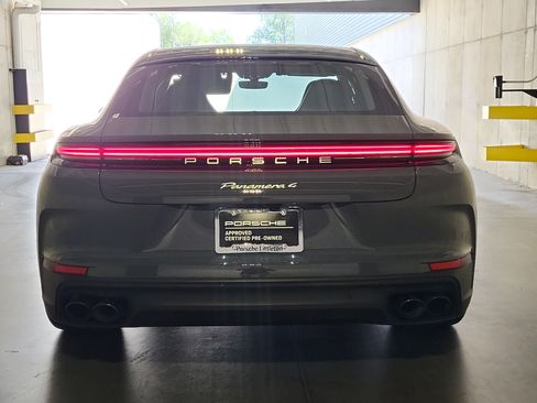 Certified 2025 Porsche Panamera 4 AWD/4WD image 8