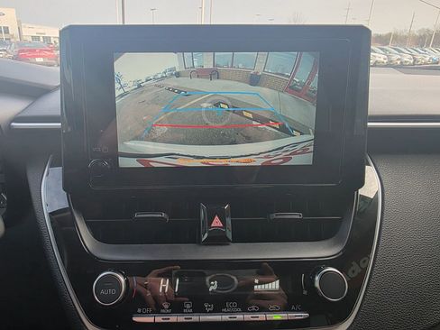 Used 2024 Toyota Corolla LE image 12