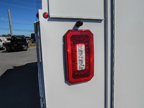 New 2025 Chevrolet Express 3500 w/ Power Convenience Package image 7