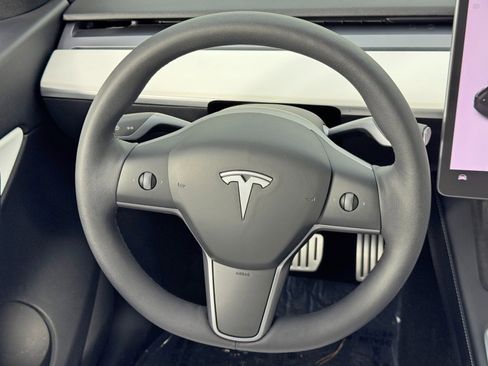 Used 2021 Tesla Model Y Performance image 18