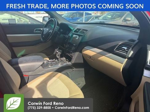 Used 2017 Ford Explorer XLT w/ Equipment Group 201A image 11