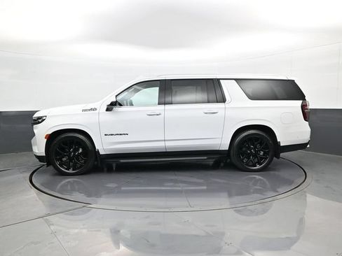 Used 2023 Chevrolet Suburban High Country w/ Advanced Technology Package AWD/4WD image 8