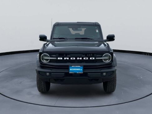 Used 2025 Ford Bronco Outer Banks AWD/4WD image 3