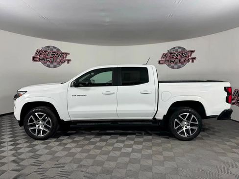 Used 2023 Chevrolet Colorado Z71 w/ Z71 Convenience Package 2 AWD/4WD image 4