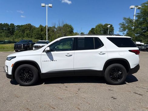 Certified 2024 Chevrolet Traverse LT w/ Midnight/Sport Edition AWD/4WD image 5