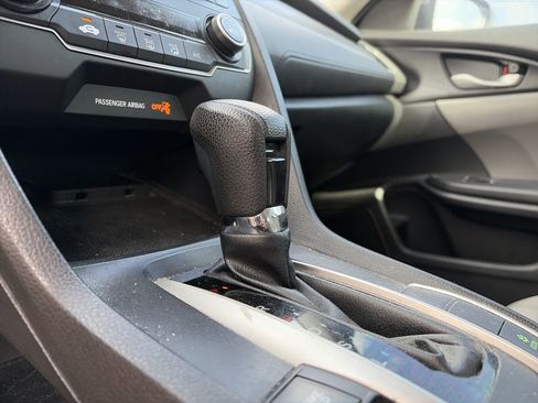 Used 2020 Honda Civic LX image 25