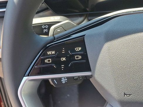 Certified 2025 Audi Q5 Premium Plus w/ Premium Plus AWD/4WD image 17