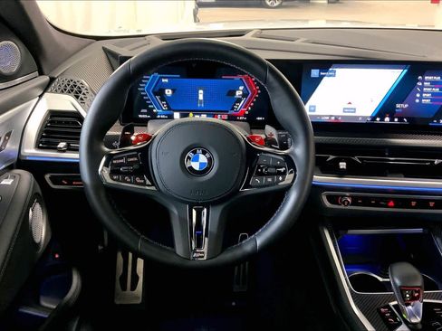 Used 2025 BMW XM image 6