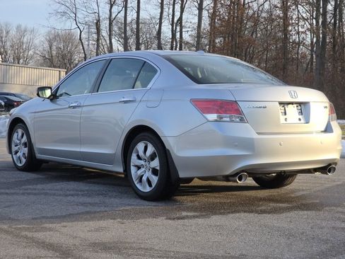 Used 2010 Honda Accord EX-L image 6
