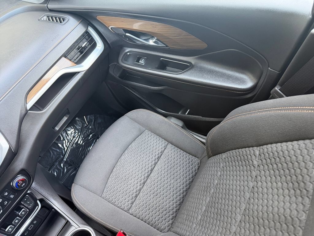 Used 2020 GMC Terrain SLE w/ Driver Convenience Package AWD/4WD image 27
